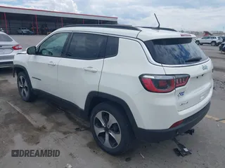 2018 Jeep Compass Altitude with VIN 3C4NJDBB4JT232968, listed as a IAAI auction lot 42388364 with 89,942 mi miles and . Bid and sale history available at DreamBid. Image 3.