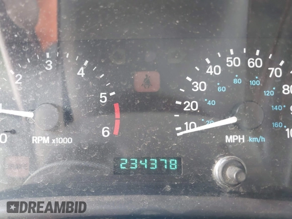 1998 Jeep Wrangler Sahara z VIN 1J4FY49SXWP716218, wystawiony jako IAAI lot #42354433 z przebiegiem 234 378 mil mil oraz . Historia ofert i sprzedaży dostępna na DreamBid. Obrazek 7.