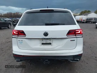 2022 Volkswagen Atlas SE z VIN 1V2KR2CA1NC555087, wystawiony jako IAAI lot #40921013 z przebiegiem 62 834 mil mil oraz . Historia ofert i sprzedaży dostępna na DreamBid. Obrazek 16.