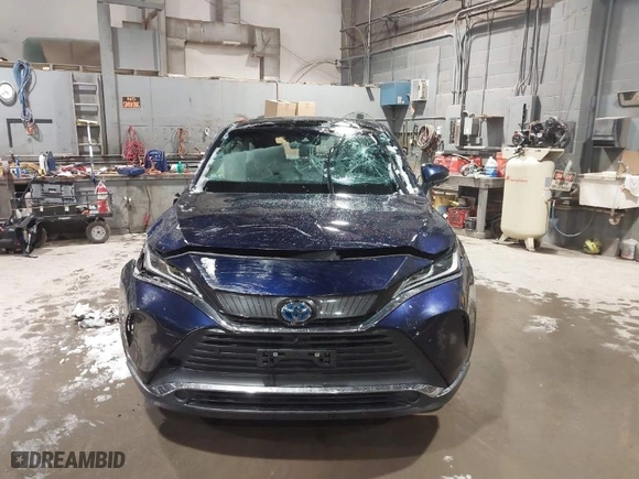 2021 Toyota Venza LE with VIN JTEAAAAH8MJ024523, listed as a IAAI auction lot 41456027 with NaN miles. Bid and sale history available at carsss.com. Image 12.