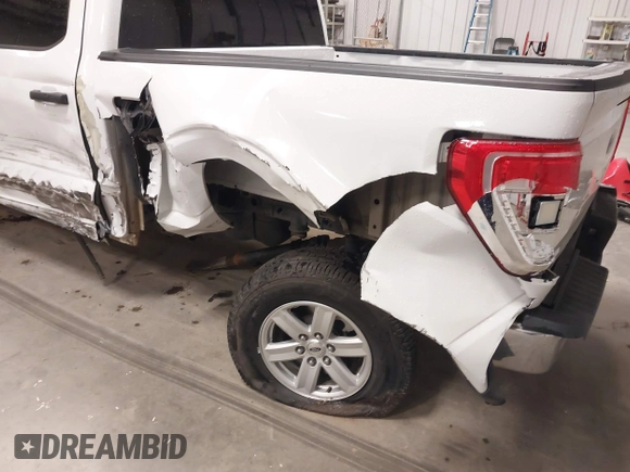2021 Ford F-150 XL with VIN 1FTEW1C57MFA71572, listed as a IAAI auction lot 41549588 with 82,389 mi miles and . Bid and sale history available at carsss.com. Image 18.