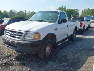 1999 Ford F-250 z VIN 1FTPF28W2XNB25385, wystawiony jako IAAI lot #42768047 z przebiegiem Nie podano mil oraz . Historia ofert i sprzedaży dostępna na DreamBid. Obrazek 2.