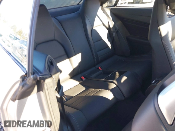 2014 Mercedes-Benz E 350 with VIN WDDKJ8JB5EF266127, listed as a IAAI auction lot 41413588 with 115,208 mi miles and . Bid and sale history available at DreamBid. Image 8.