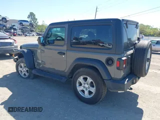 2020 Jeep Wrangler Sport S с VIN 1C4GJXAN4LW208110, выставлен на аукционе IAAI как лот 41811650 с пробегом 48 623 миль миль и . История ставок и продаж доступна на DreamBid. Изображение 3.