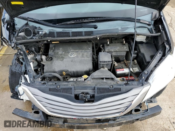 2012 Toyota Sienna XLE AAS z VIN 5TDYK3DC9CS271157, wystawiony jako Copart lot #55418065 z przebiegiem 172 988 mil mil oraz Nie do naprawy • Non repairable. Historia ofert i sprzedaży dostępna na DreamBid. Obrazek 12.