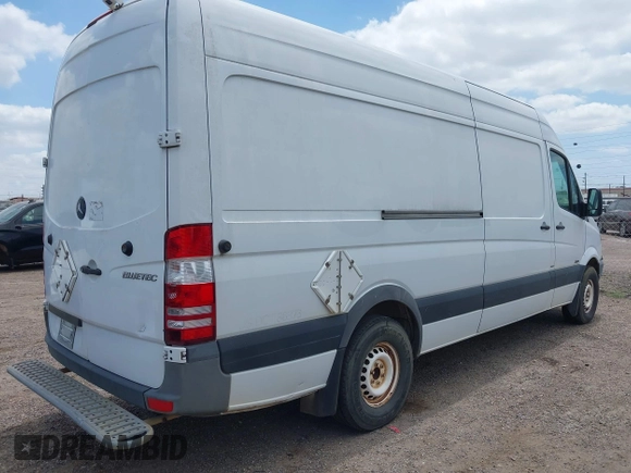 2012 Mercedes-Benz Sprinter Cargo with VIN WD3PE8CB7C5673557, listed as a IAAI auction lot 42044315 with Not Provided miles. Bid and sale history available at carsss.com. Image 4.