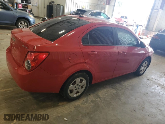 2013 Chevrolet Sonic LS z VIN 1G1JA5SH9D4211285, wystawiony jako Copart lot #51173585 z przebiegiem 105 360 mil mil oraz Szkoda całkowita • Salvage title. Historia ofert i sprzedaży dostępna na DreamBid. Obrazek 3.