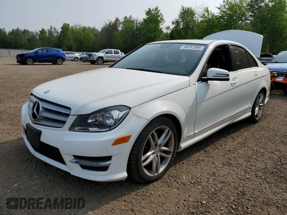 2013 Mercedes-Benz C 300 Sport с VIN WDDGF8AB8DG107330, выставлен на аукционе Copart как лот 58157995 с пробегом 102 332 миль миль и Списание • Salvage title. История ставок и продаж доступна на DreamBid. Изображение 1.