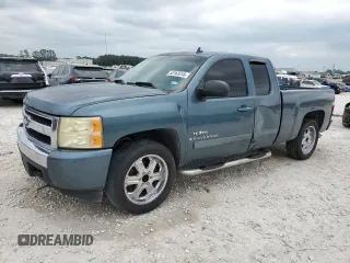 2008 Chevrolet Silverado 1500 1LT with VIN 1GCEC19JX8Z324501, listed as a Copart auction lot 53163245 with 275,401 mi miles and Salvage Title. Bid and sale history available at DreamBid. Image 1.
