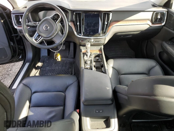 2019 Volvo S60 Momentum with VIN 7JRA22TK4KG004510, listed as a Copart auction lot 41508524 with 27,749 mi miles. Bid and sale history available at carsss.com. Image 8.