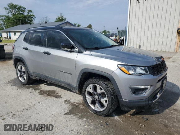 2020 Jeep Compass Limited z VIN 3C4NJDCB0LT106804, wystawiony jako Copart lot #56569215 z przebiegiem 82 747 mil mil oraz Szkoda całkowita • Salvage title. Historia ofert i sprzedaży dostępna na DreamBid. Obrazek 4.