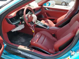 2020 Porsche 911 Carrera S with VIN WP0CB2A95LS263867, listed as a Copart auction lot 61477324 with 9,955 mi miles and Salvage Title. Bid and sale history available at carsss.com. Image 7.