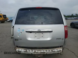 2009 Dodge Grand Caravan SE z VIN 2D8HN44E29R591969, wystawiony jako Copart lot #64255535 z przebiegiem 154 214 mil mil oraz Szkoda całkowita • Salvage title. Historia ofert i sprzedaży dostępna na DreamBid. Obrazek 6.