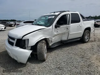 2008 Chevrolet Avalanche LT w/3LT with VIN 3GNEC12028G221064, listed as a Copart auction lot 70198884 with 150,159 mi miles and Salvage Title. Bid and sale history available at carsss.com. Image 1.