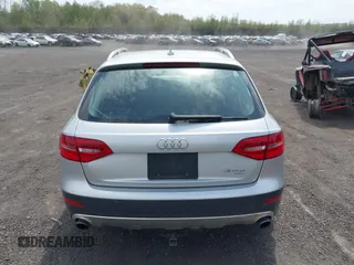 2013 Audi allroad A4 Premium z VIN WA19FAFLXDA194947, wystawiony jako IAAI lot #42151323 z przebiegiem 124 527 mil mil oraz . Historia ofert i sprzedaży dostępna na DreamBid. Obrazek 16.