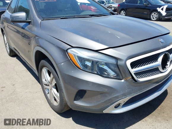 2017 Mercedes-Benz GLA 250 z VIN WDCTG4EB6HJ303262, wystawiony jako IAAI lot #42236512 z przebiegiem 59 681 mil mil oraz . Historia ofert i sprzedaży dostępna na DreamBid. Obrazek 18.