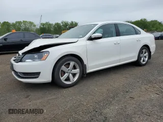 2015 Volkswagen Passat SE with VIN 1VWBV7A30FC071795, listed as a Copart auction lot 56869365 with 183,952 mi miles and Salvage title. Bid and sale history available at DreamBid. Image 1.