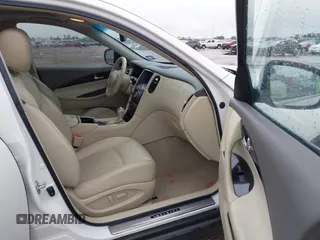2011 Infiniti EX Journey z VIN JN1AJ0HP0BM800654, wystawiony jako IAAI lot #42198660 z przebiegiem 199 266 mil mil oraz . Historia ofert i sprzedaży dostępna na DreamBid. Obrazek 5.
