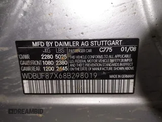 2008 Mercedes-Benz E-Class Luxury 3.5L with VIN WDBUF87X68B298019, listed as a IAAI auction lot 41540920 with 180,091 mi miles. Bid and sale history available at carsss.com. Image 9.
