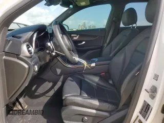 2018 Mercedes-Benz GLC 300 with VIN WDC0G4JB3JV025492, listed as a Copart auction lot 61674235 with 99,671 mi miles and Salvage title. Bid and sale history available at DreamBid. Image 7.