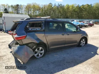 2016 Toyota Sienna LE AAS с VIN 5TDKK3DC7GS723554, выставлен на аукционе Copart как лот 53332905 с пробегом 131 216 миль миль и Списание • Salvage title. История ставок и продаж доступна на DreamBid. Изображение 3.