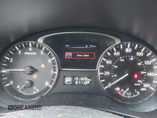 2015 Nissan Altima S z VIN 1N4AL3AP7FN884254, wystawiony jako IAAI lot #41390369 z przebiegiem 131 329 mil mil oraz . Historia ofert i sprzedaży dostępna na DreamBid. Obrazek 7.