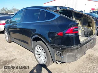 2019 Tesla Model X 75D with VIN 5YJXCDE2XKF161371, listed as a IAAI auction lot 41174741 with 34,979 mi miles. Bid and sale history available at carsss.com. Image 3.