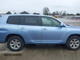 2008 Toyota Highlander Hybrid with VIN JTEEW41A782008949, listed as a IAAI auction lot 41782600 with 109,011 mi miles. Bid and sale history available at carsss.com. Image 13.