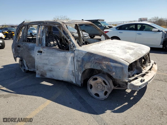 2001 Suzuki Grand Vitara JLX with VIN JS3TD62V914154537, listed as a Copart auction lot 73693264 with 0 mi miles and Non Repairable. Bid and sale history available at carsss.com. Image 4.