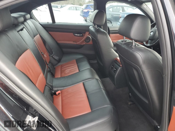2011 BMW M3 z VIN WBSPM9C52BE698706, wystawiony jako Copart lot #44998075 z przebiegiem 125 818 mil mil oraz Szkoda całkowita • Salvage title. Historia ofert i sprzedaży dostępna na DreamBid. Obrazek 10.