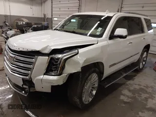 2018 Cadillac Escalade Platinum z VIN 1GYS4DKJ8JR199087, wystawiony jako IAAI lot #42062074 z przebiegiem 97 751 mil mil oraz . Historia ofert i sprzedaży dostępna na DreamBid. Obrazek 2.