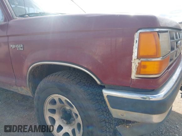 1992 Ford Ranger with VIN 1FTCR10A0NUA56005, listed as a IAAI auction lot 42005067 with 3,439 mi miles. Bid and sale history available at carsss.com. Image 6.