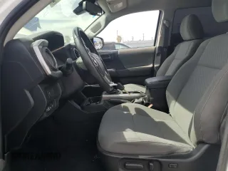 2020 Toyota Tacoma SR5 with VIN 3TMBZ5DN3LM027258, listed as a Copart auction lot 54068424 with 37,138 mi miles and Salvage title. Bid and sale history available at DreamBid. Image 7.