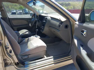 2004 Hyundai Sonata with VIN KMHWF25S94A048669, listed as a IAAI auction lot 42109535 with 157,687 mi miles. Bid and sale history available at carsss.com. Image 5.