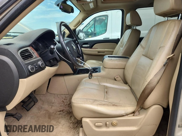2007 Chevrolet Suburban LTZ with VIN 1GNFK16367J191544, listed as a Copart auction lot 63762045 with 246,646 mi miles and Clean title. Bid and sale history available at DreamBid. Image 7.