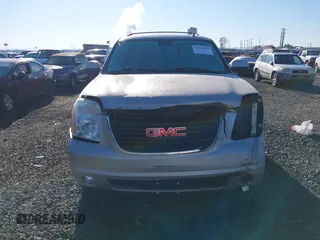 2007 GMC Yukon XL SLT with VIN 1GKFK16347J207298, listed as a IAAI auction lot 41665986 with 223,161 mi miles and . Bid and sale history available at carsss.com. Image 13.