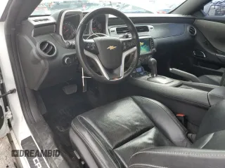 2013 Chevrolet Camaro LT z VIN 2G1FC1E38D9172713, wystawiony jako Copart lot #52681855 z przebiegiem 65 440 mil mil oraz Czysty tytuł • Clean title. Historia ofert i sprzedaży dostępna na DreamBid. Obrazek 8.