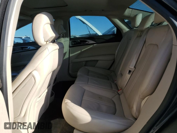 2019 Lincoln MKZ Hybrid Reserve II z VIN 3LN6L5MUXKR602589, wystawiony jako Copart lot #49489545 z przebiegiem 91 811 mil mil oraz Szkoda całkowita • Salvage title. Historia ofert i sprzedaży dostępna na DreamBid. Obrazek 10.