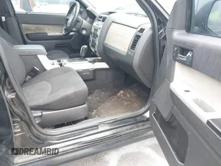 2009 Mercury Mariner z VIN 4M2CU81G69KJ16861, wystawiony jako IAAI lot #42680796 z przebiegiem 242 522 mil mil oraz . Historia ofert i sprzedaży dostępna na DreamBid. Obrazek 5.