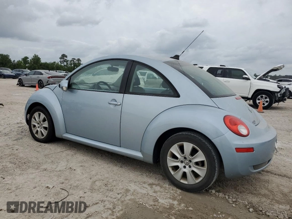 2009 Volkswagen Beetle S with VIN 3VWPW31C49M502931, listed as a Copart auction lot 55230655 with 124,870 mi miles and Clean Title. Bid and sale history available at DreamBid. Image 2.