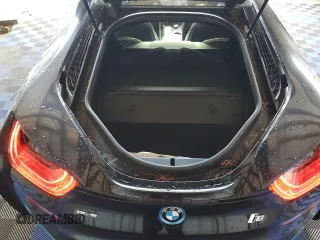 2014 BMW i8 z VIN WBY2Z2C51EVX64725, wystawiony jako Copart lot #75300584 z przebiegiem 44 466 mil mil oraz Nie do naprawy • Non repairable. Historia ofert i sprzedaży dostępna na DreamBid. Obrazek 11.