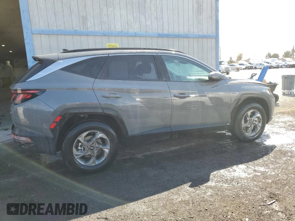 2024 Hyundai Tucson SEL with VIN 5NMJBCDE1RH385247, listed as a Copart auction lot 49098975 with 27,545 mi miles and Clean Title. Bid and sale history available at carsss.com. Image 3.