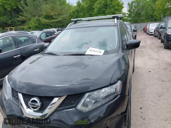 2016 Nissan Rogue SV z VIN KNMAT2MV9GP696128, wystawiony jako IAAI lot #42343710 z przebiegiem 136 984 mil mil oraz . Historia ofert i sprzedaży dostępna na DreamBid. Obrazek 12.