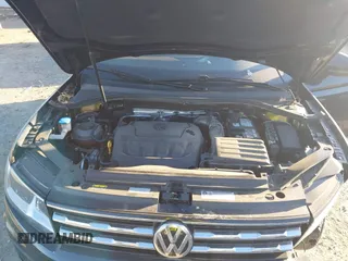 2018 Volkswagen Tiguan SEL with VIN 3VV3B7AX7JM117053, listed as a IAAI auction lot 40827695 with 71,489 mi miles and . Bid and sale history available at DreamBid. Image 10.