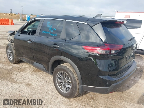 2024 Nissan Rogue S z VIN 5N1BT3AA7RC728592, wystawiony jako IAAI lot #42117877 z przebiegiem 25 299 mil mil oraz . Historia ofert i sprzedaży dostępna na DreamBid. Obrazek 3.