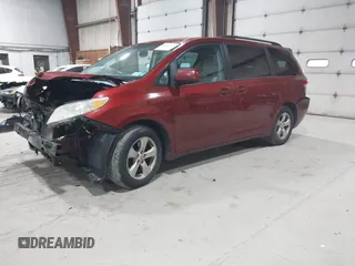 2013 Toyota Sienna LE AAS with VIN 5TDKK3DC6DS298372, listed as a IAAI auction lot 42062376 with 313,697 mi miles. Bid and sale history available at carsss.com. Image 18.