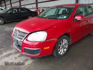 2010 Volkswagen Jetta SE z VIN 3VWRZ7AJ9AM035046, wystawiony jako IAAI lot #42448683 z przebiegiem 134 607 mil mil oraz . Historia ofert i sprzedaży dostępna na DreamBid. Obrazek 6.