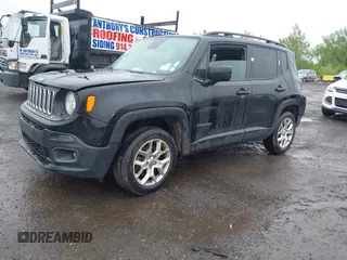2017 Jeep Renegade Latitude z VIN ZACCJBBB8HPF51772, wystawiony jako IAAI lot #42181722 z przebiegiem 63 950 mil mil oraz . Historia ofert i sprzedaży dostępna na DreamBid. Obrazek 18.