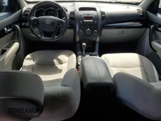 2011 Kia Sorento LX with VIN 5XYKT3A13BG025643, listed as a Copart auction lot 55150995 with 195,050 mi miles and Salvage Title. Bid and sale history available at DreamBid. Image 8.