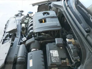 2017 Hyundai Elantra SE with VIN 5NPD84LF7HH065122, listed as a IAAI auction lot 42491609 with 92,718 mi miles and . Bid and sale history available at DreamBid. Image 20.